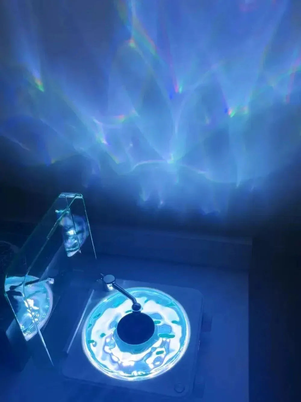 New mini retro Bluetooth speaker portable sleep aid Bluetooth speaker with RGB lights supporting TF card subwoofer，gift